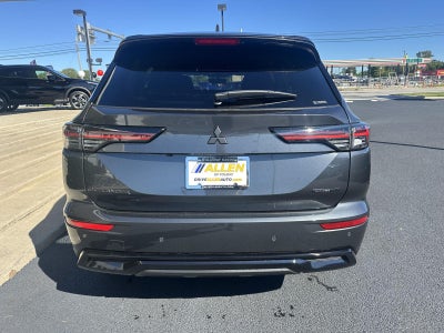 2026 Mitsubishi OUTLANDER LE S-AWC