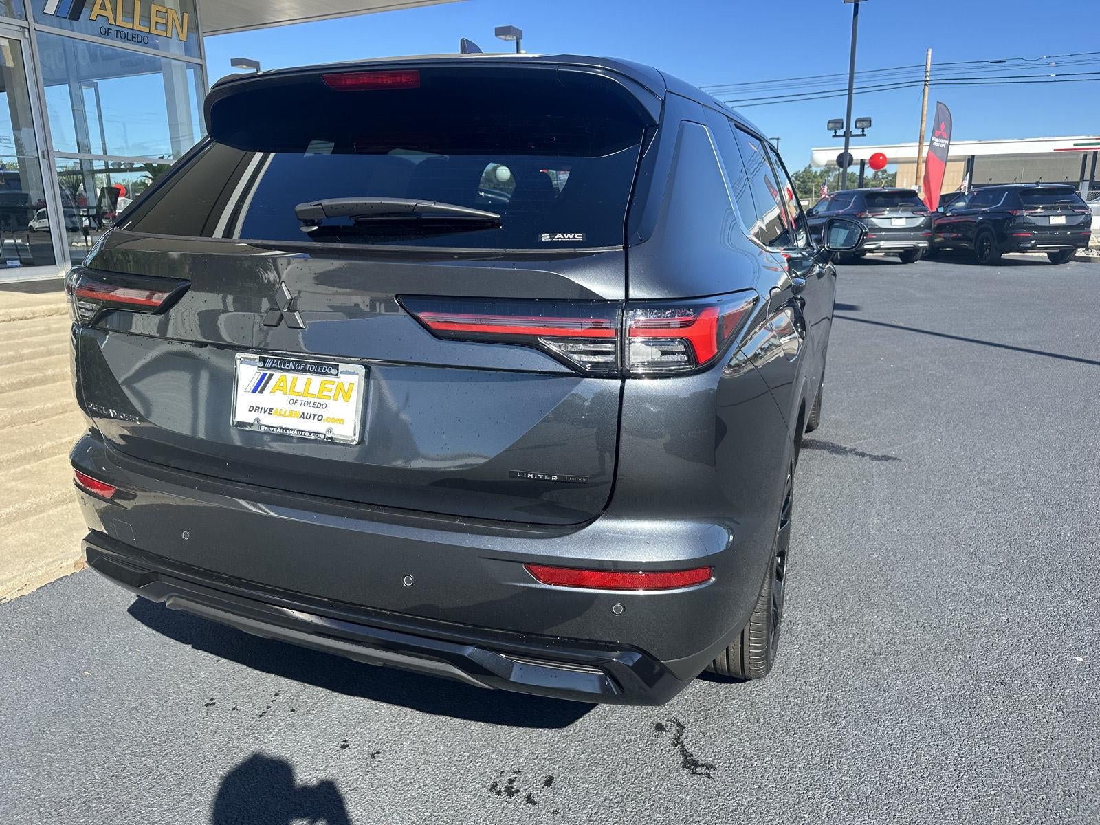 2026 Mitsubishi OUTLANDER LE S-AWC