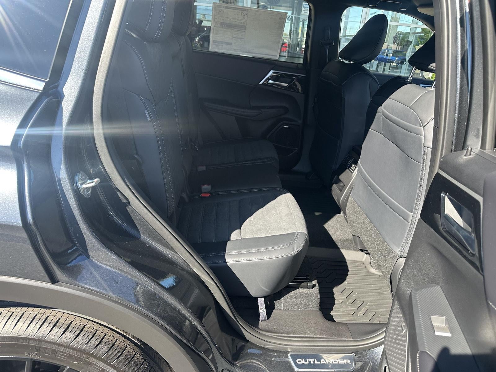 2026 Mitsubishi OUTLANDER LE S-AWC