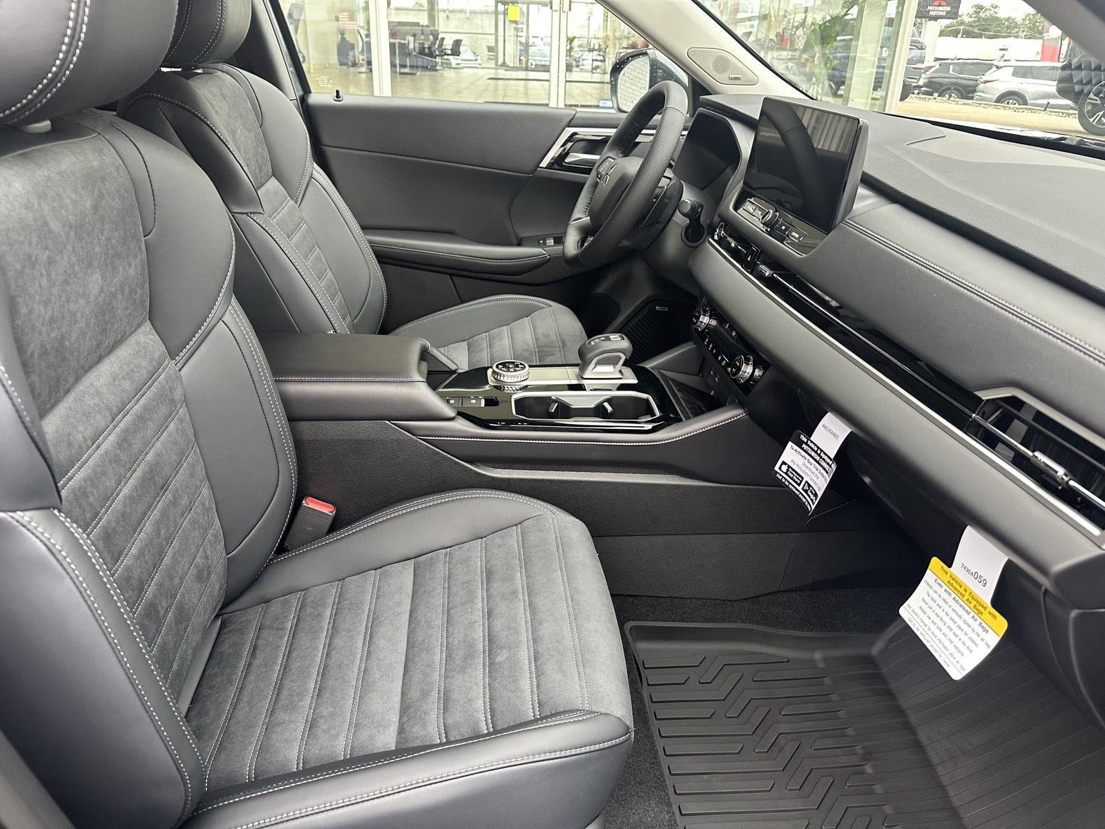 2026 Mitsubishi Outlander SE