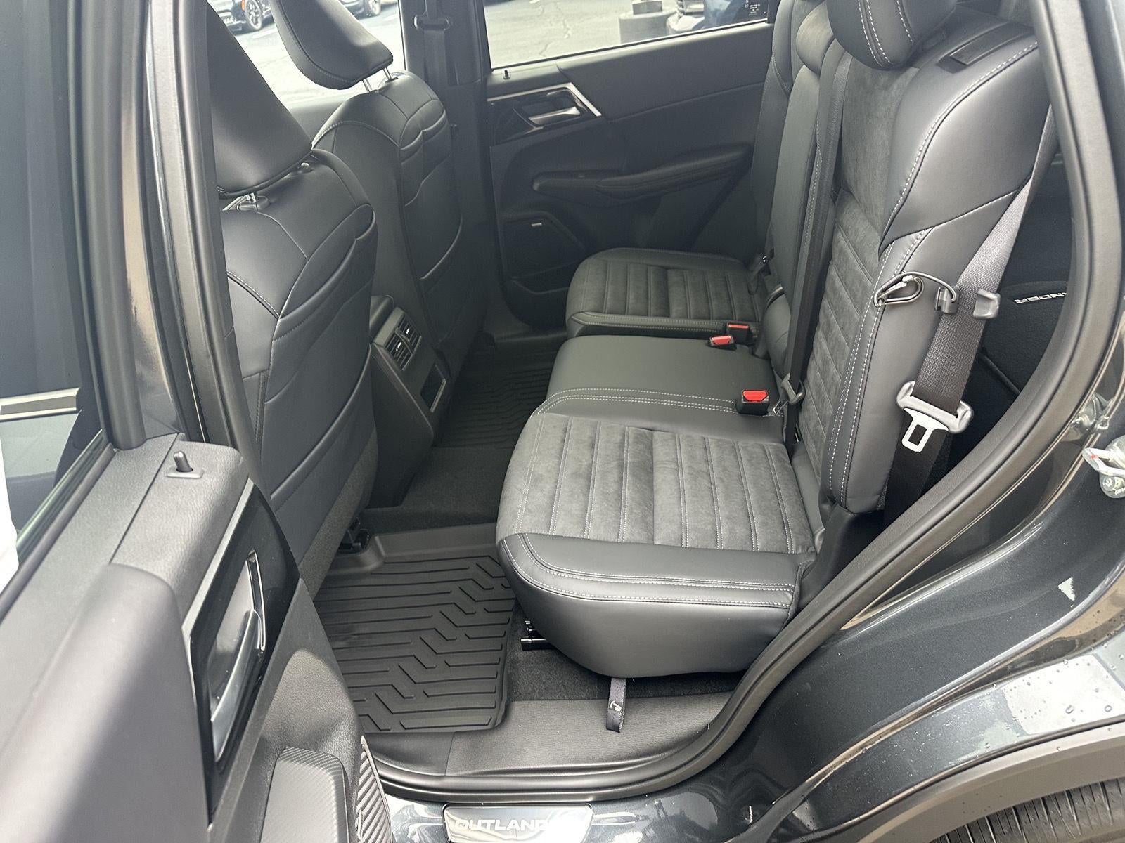 2026 Mitsubishi Outlander SE