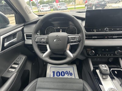 2026 Mitsubishi Outlander SE
