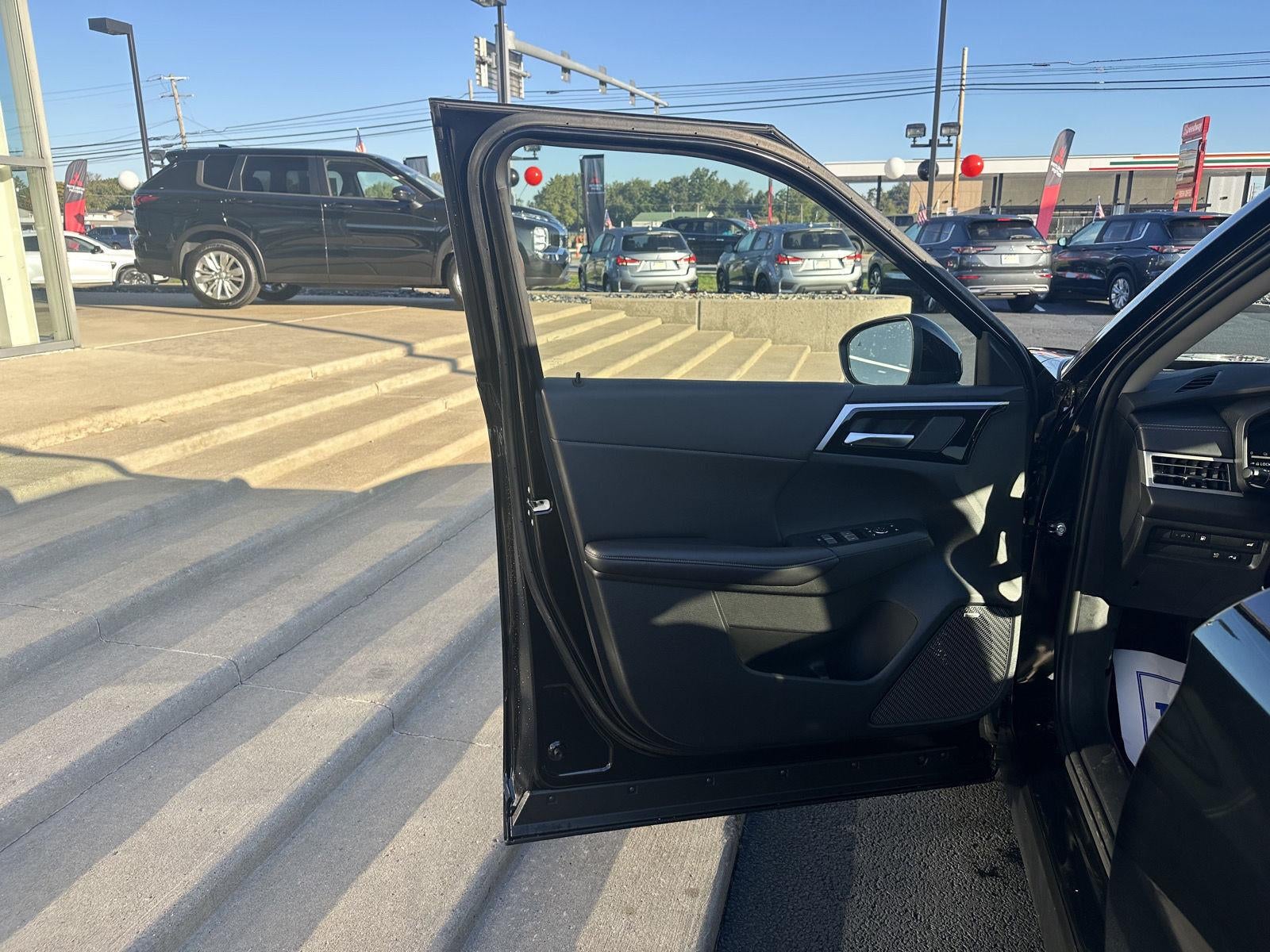 2026 Mitsubishi Outlander Plug-In Hybrid SE