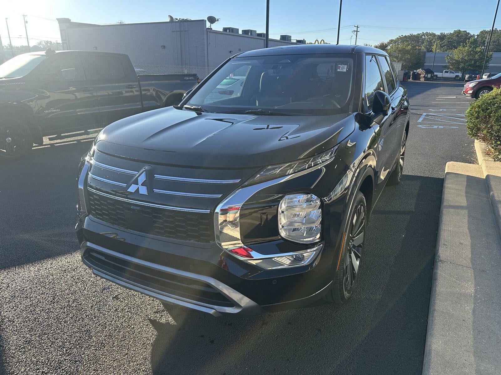 2026 Mitsubishi Outlander Plug-In Hybrid SE