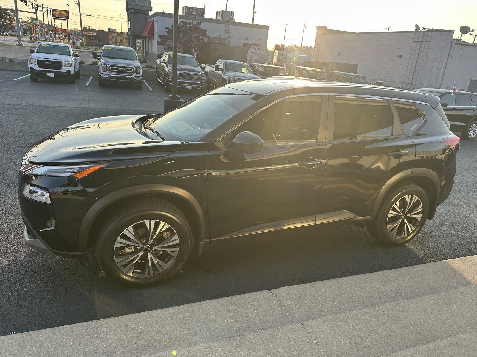 2023 Nissan ROGUE AWD SV